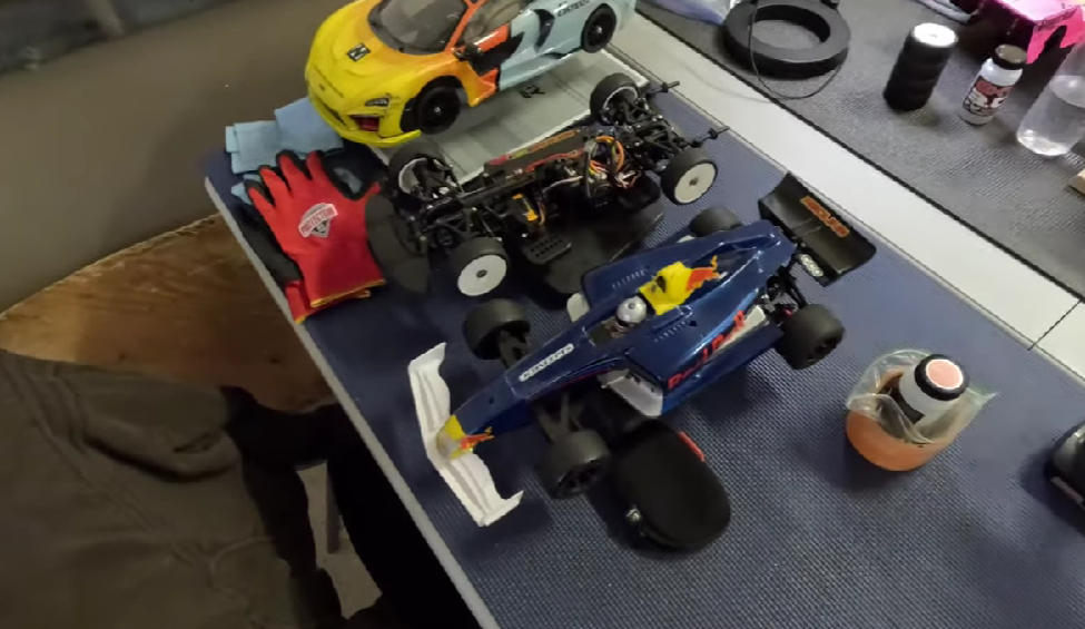 F1 RC Car Workshop